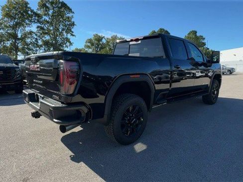 New 2026 GMC Sierra 2500 AT4 w/ AT4 Premium Plus Package image 8