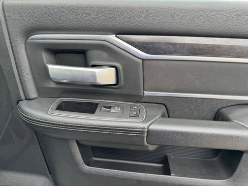 Used 2024 RAM 2500 Big Horn image 28