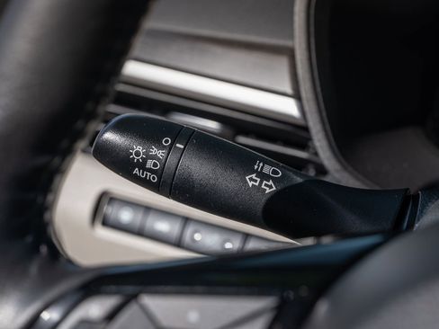 Used 2024 Nissan Altima 2.5 SL image 17