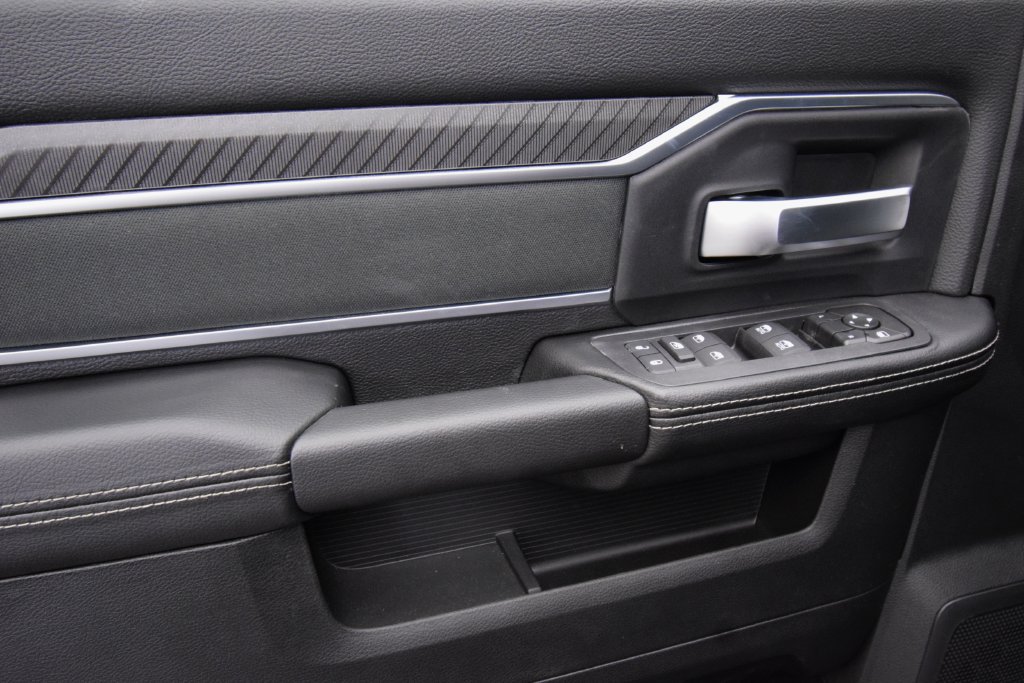 New 2026 RAM 5500 4x4 Crew Cab image 34