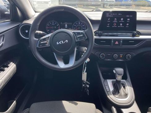 Certified 2022 Kia Forte LXS w/ LXS Technology Package image 21