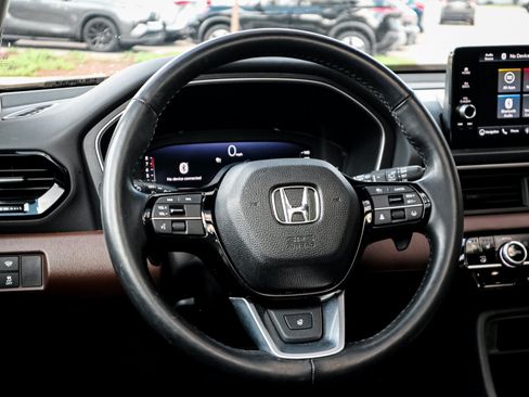Used 2024 Honda Pilot Elite image 6