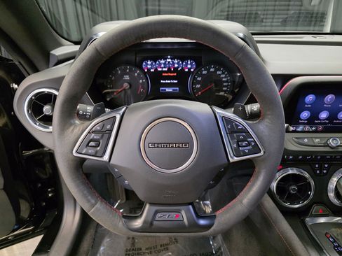 Used 2022 Chevrolet Camaro ZL1 image 21