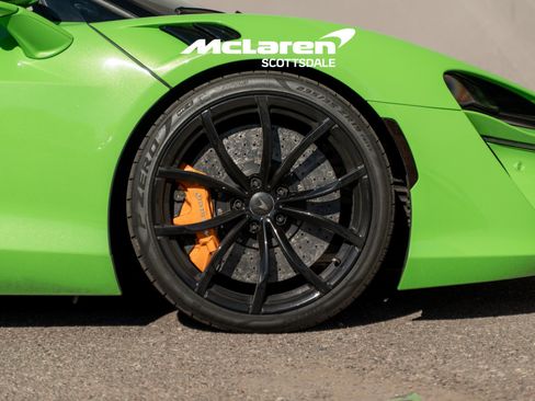 Used 2025 McLaren Artura Spider image 25