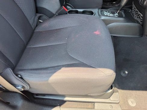 Used 2014 Jeep Wrangler Sport AWD/4WD image 15