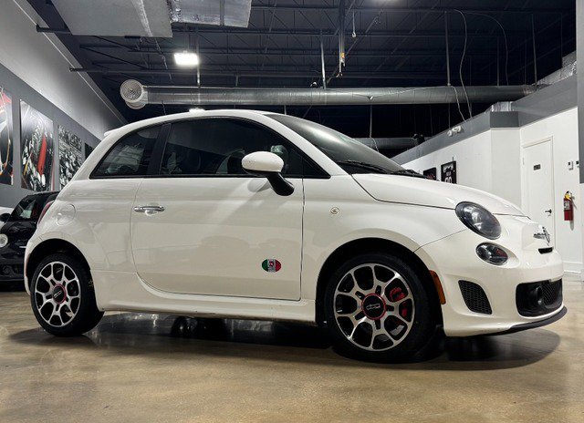 Used 2015 FIAT 500 Turbo w/ Comfort/Convenience Group FWD image 7