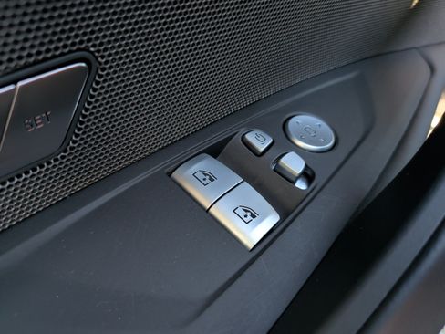 Used 2026 BMW M4 xDrive Competition AWD/4WD image 33