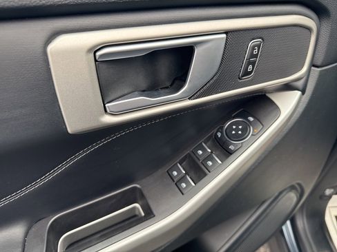 Used 2023 Ford Explorer XLT w/ Equipment Group 202A image 17