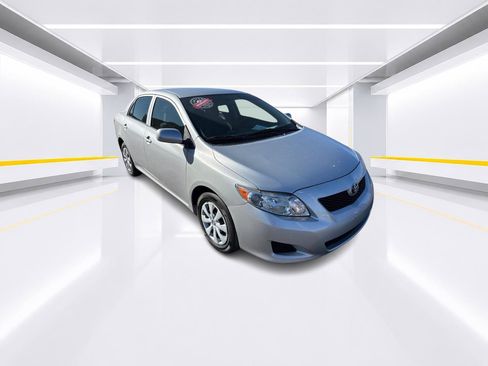 Used 2010 Toyota Corolla FWD image 2