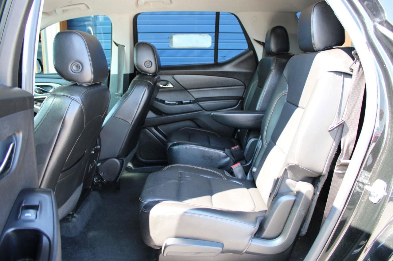 Used 2019 Chevrolet Traverse RS FWD image 43