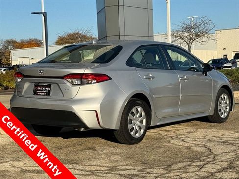Used 2023 Toyota Corolla LE image 3