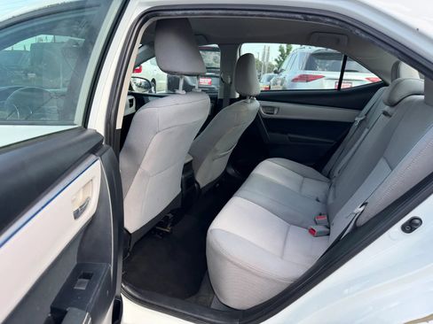 Used 2015 Toyota Corolla LE FWD image 7