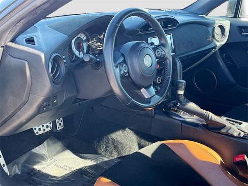 Used 2020 Toyota 86 image 9