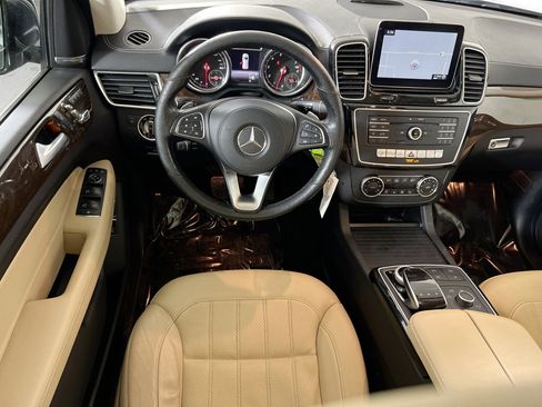 Used 2019 Mercedes-Benz GLS 450 4MATIC image 22