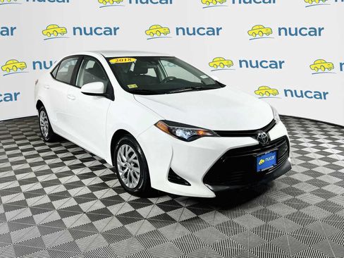 Used 2018 Toyota Corolla LE FWD image 1