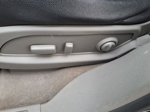 Used 2017 Chevrolet Traverse LT image 21