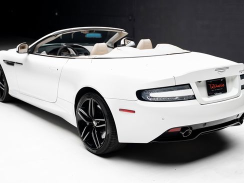 Used 2016 Aston Martin DB9 GT image 26