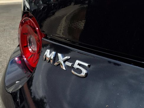 New 2026 MAZDA MX-5 Miata RF Grand Touring w/ Weather Package RWD image 19