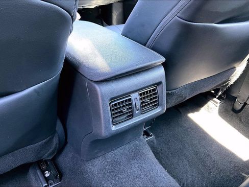 Used 2024 Toyota Camry XSE FWD image 10