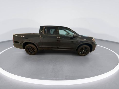 Used 2025 Honda Ridgeline Black Edition image 9