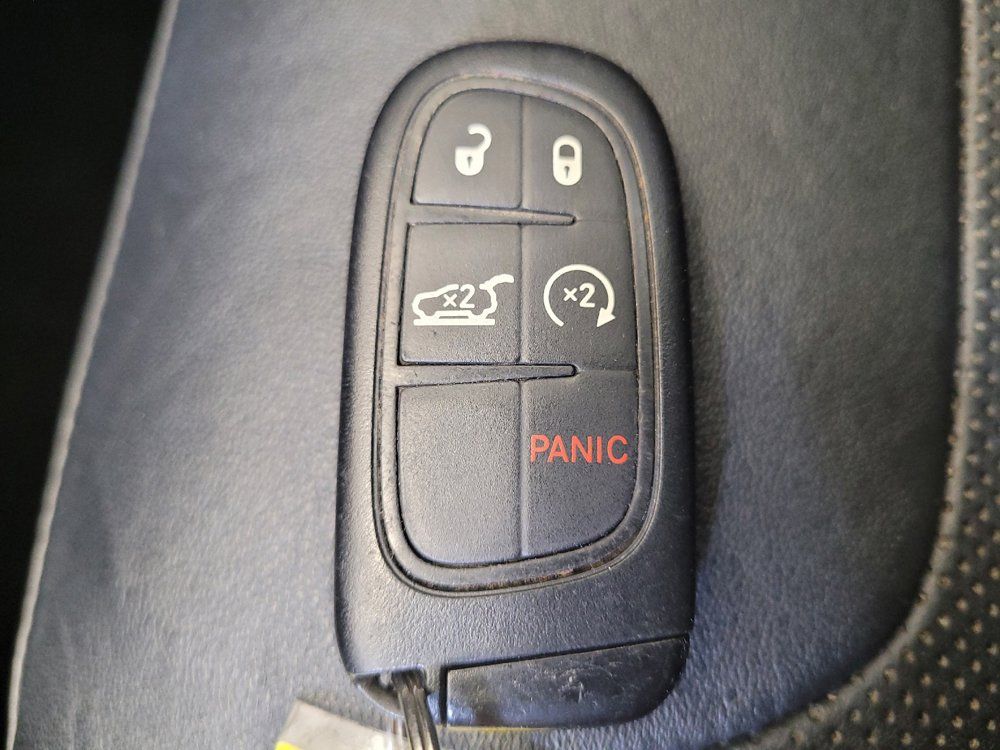 Used 2019 Jeep Cherokee Limited FWD image 32