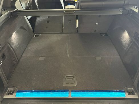 Used 2026 BMW X5 xDrive50e w/ M Sport Package image 28