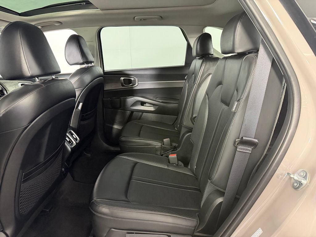 Used 2025 Kia Sorento X-Line EX AWD/4WD image 19