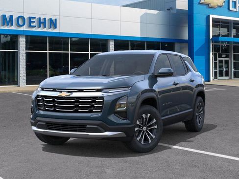 New 2026 Chevrolet Equinox LT w/ Convenience Package II image 6