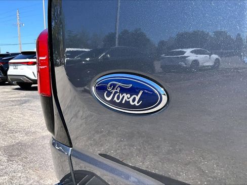 Used 2022 Ford F150 Lightning Lariat w/ Tow Technology Package image 30