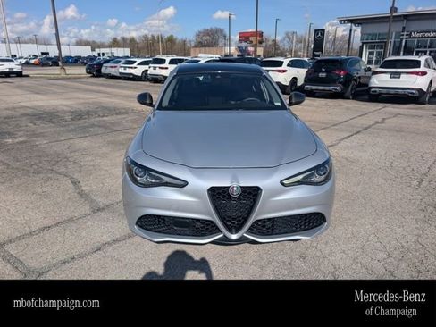 Used 2019 Alfa Romeo Giulia Ti image 13