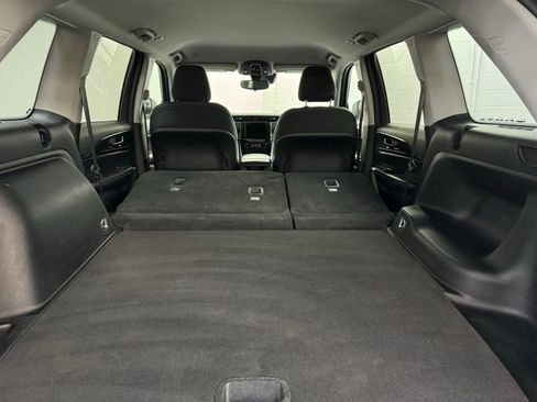 Used 2023 Jeep Grand Cherokee Laredo image 32