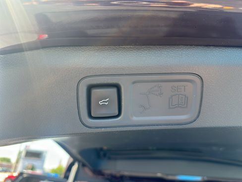 Used 2024 Ford Expedition Max Limited image 14