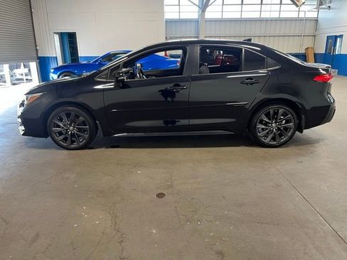 Used 2025 Toyota Corolla SE FWD image 6
