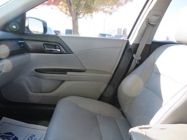 Used 2013 Honda Accord EX-L image 18