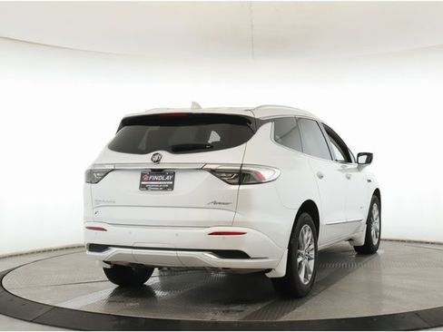 Used 2023 Buick Enclave Avenir image 7