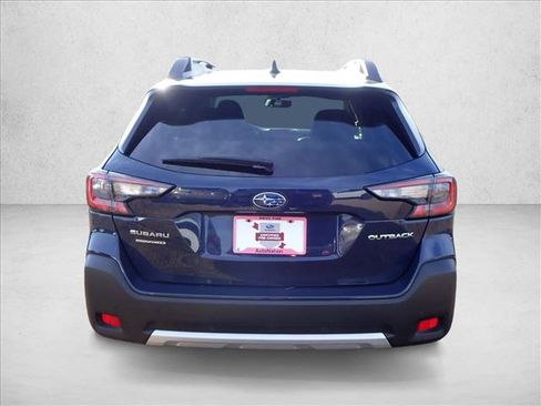 Certified 2025 Subaru Outback Limited AWD/4WD image 3