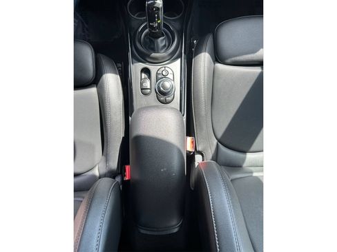 Certified 2023 MINI Cooper Clubman S AWD/4WD image 17