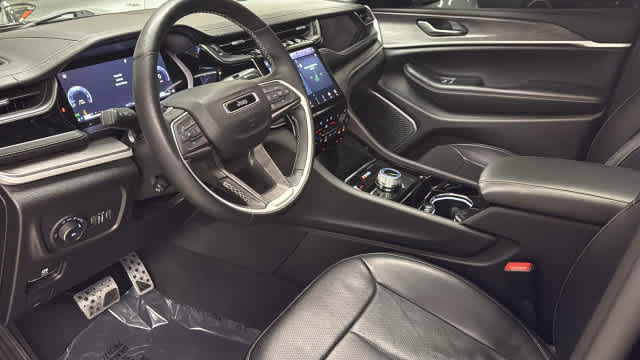 Used 2022 Jeep Grand Cherokee L Limited w/ Luxury Tech Group II AWD/4WD image 27