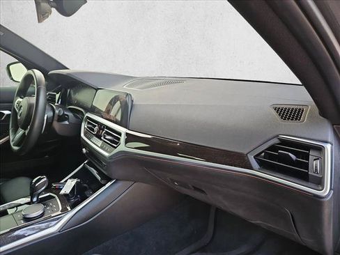 Used 2021 BMW 330i Sedan w/ M Sport Package RWD image 20