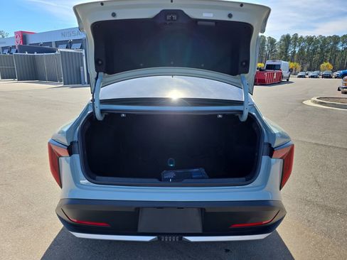 Used 2025 Kia K4 EX image 16