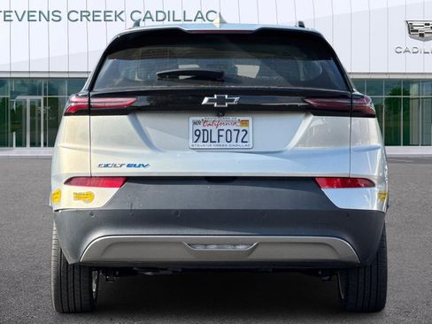 Used 2023 Chevrolet Bolt EUV LT w/ Comfort Package image 4