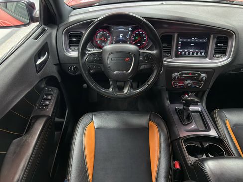 Used 2018 Dodge Charger SXT w/ Blacktop Package image 29