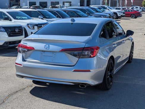 Used 2022 Honda Civic Sport image 3