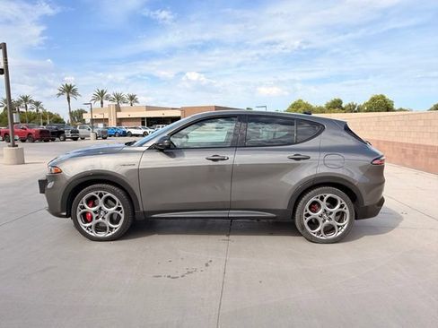 Used 2024 Alfa Romeo Tonale Veloce AWD/4WD image 10