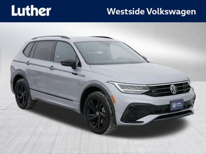 Certified 2023 Volkswagen Tiguan SE R-Line