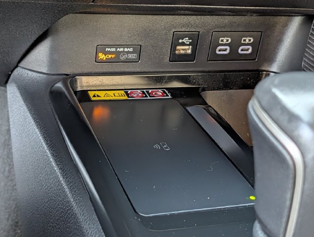 Used 2025 Toyota Camry SE FWD image 17