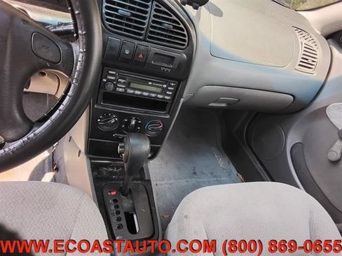 Used 2003 Kia Spectra Sedan image 7