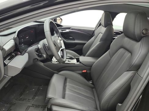 Used 2025 Audi A6 e-tron Premium Plus w/ Premium Plus RWD image 15