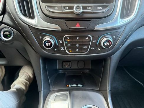 Used 2018 Chevrolet Equinox Premier image 15