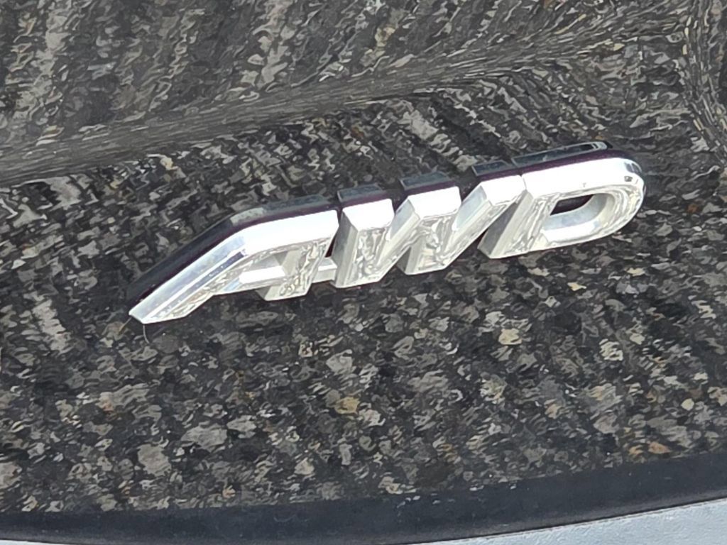 Used 2022 Toyota RAV4 XLE w/ Convenience Package AWD/4WD image 30